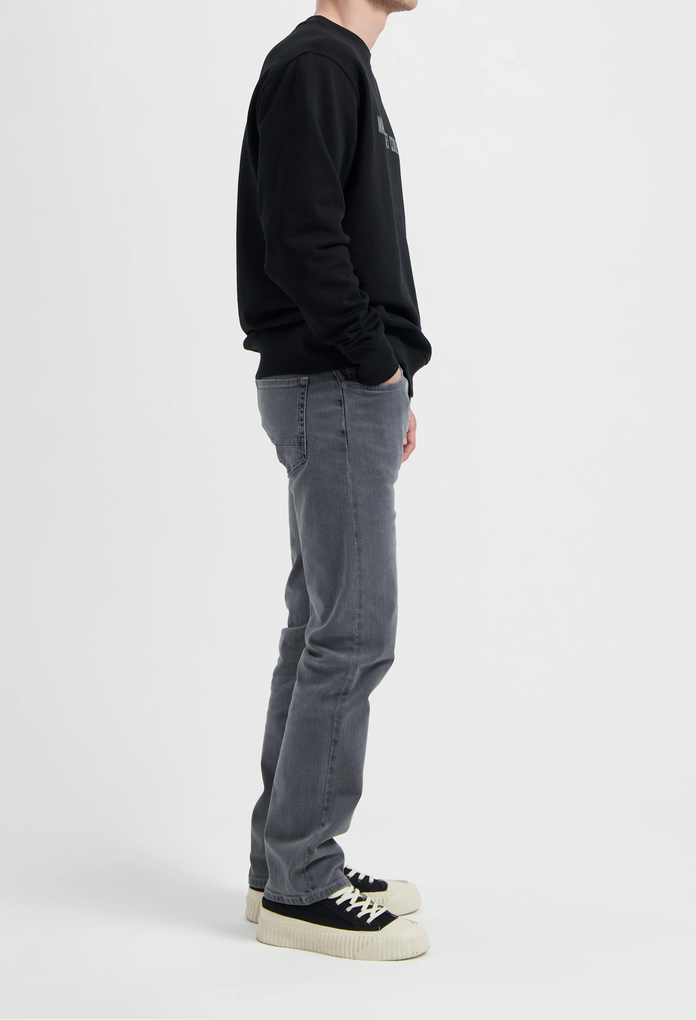 Ty Sweatshirt - Black - Image 4